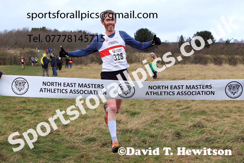 Mens 35 to 60 2022 NEMAA Open Cross Country Champs., Wallsend, Tyne and Wear. Photo: David T. Hewitson/Sports for All Pics